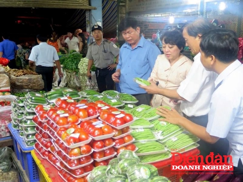 TP HCM: Siết các tiêu chí an toàn vệ sinh thực phẩm dịp Tết