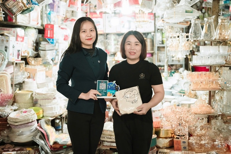 Đi chợ Tết thời 4.0: Không cần tiền vẫn sắm vô biên