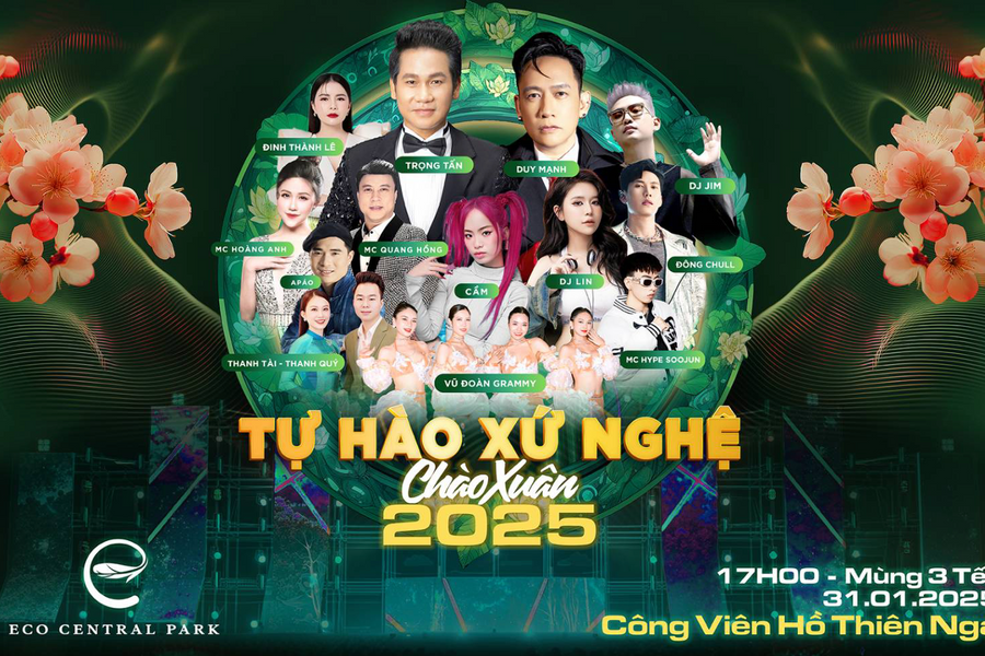 Bố con Duy Mạnh cùng Trọng Tấn, Đinh Thành Lê hát tại Eco Central Park tối mùng Ba Tết