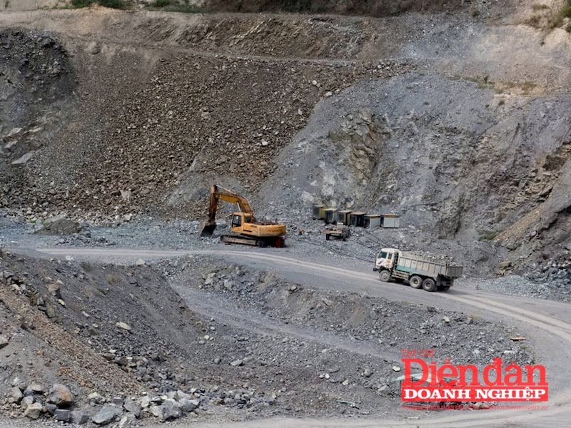 Gỡ điểm “nghẽn” thiếu VLXD - Bài 2: Cần tháo gỡ pháp lý cho các mỏ đá