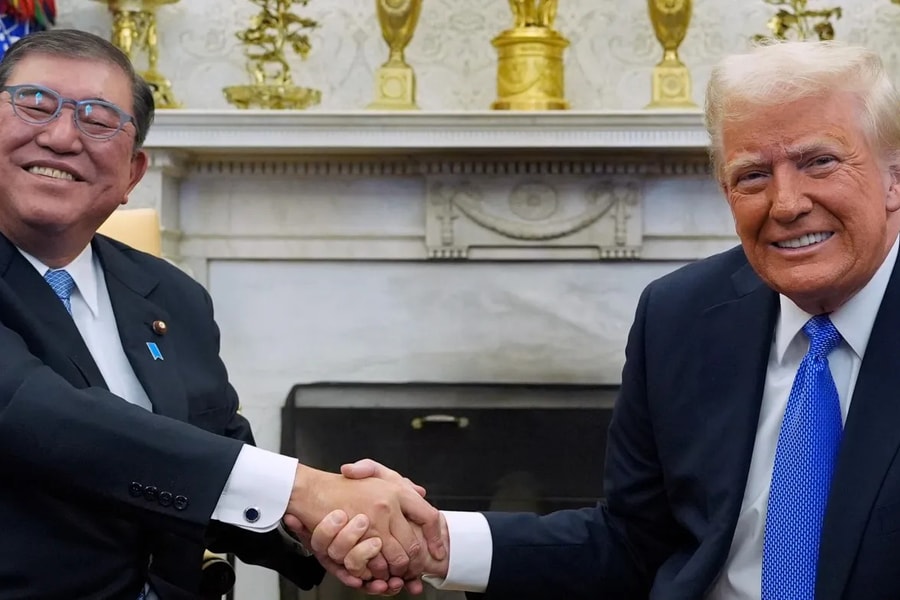 Thuế quan - "vũ khí mặc cả" của ông Trump