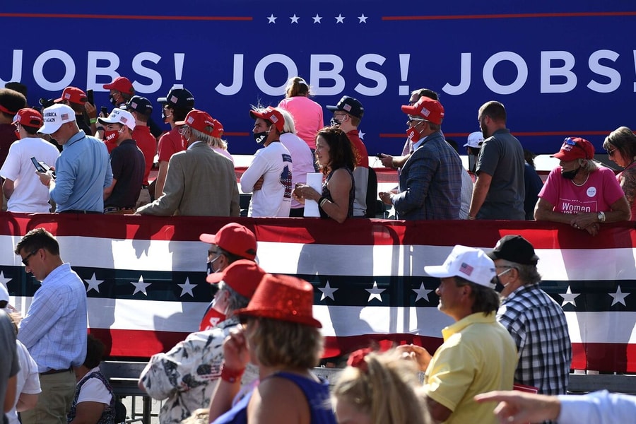 Người tiêu dùng Mỹ bi quan, nhiều nước khác lo lắng