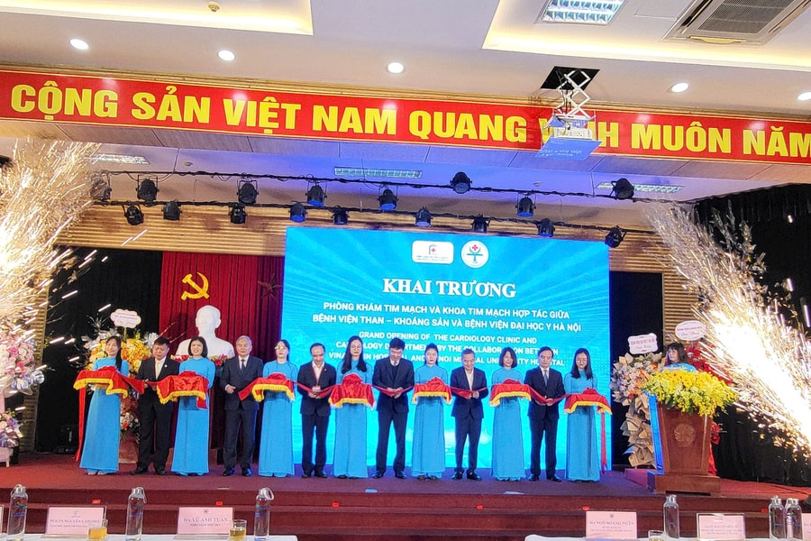 Bệnh viện Than - Khoáng sản và Bệnh viện Đại học Y Hà Nội hợp tác khám, điều trị chuyên khoa tim mạch