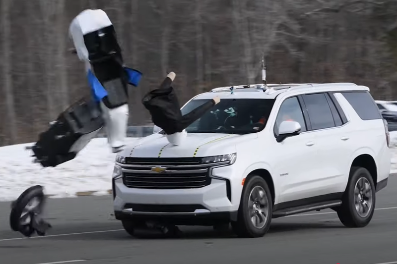 Phanh tự động AEB: Tiến bộ nhanh nhưng vẫn "bỏ quên" xe máy