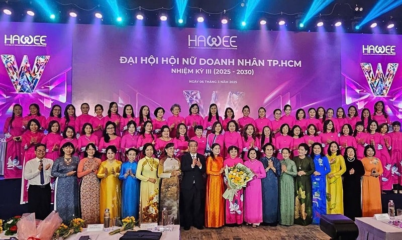 Hawee tiếp tục kiên định phát triển tư duy lãnh đạo, hình ảnh và sức mạnh nội tâm