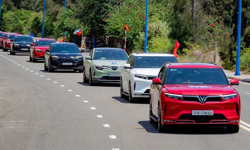 Chuyển đổi sang xe điện đem lại nhiều lợi ích kinh tế