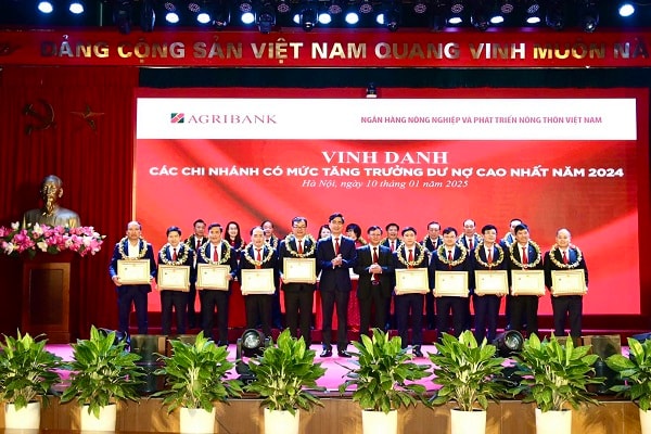 Agribank Thanh Hóa: Tăng trưởng tín dụng mạnh mẽ, thúc đẩy phát triển bền vững