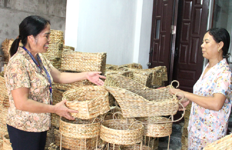 Đưa sản phẩm các làng nghề lên sàn thương mại điện tử