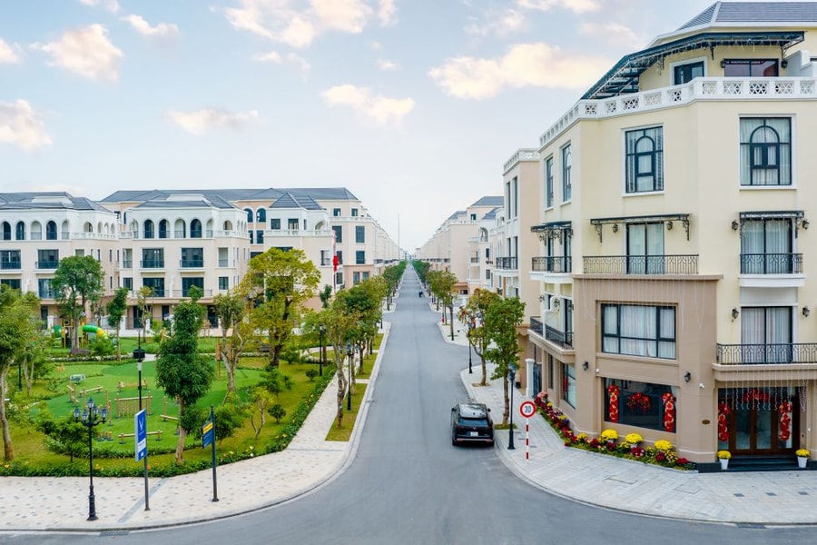 Nhà thấp tầng trong đô thị đa tiện ích giải quyết các nhược điểm của đầu tư đất nền như thế nào?