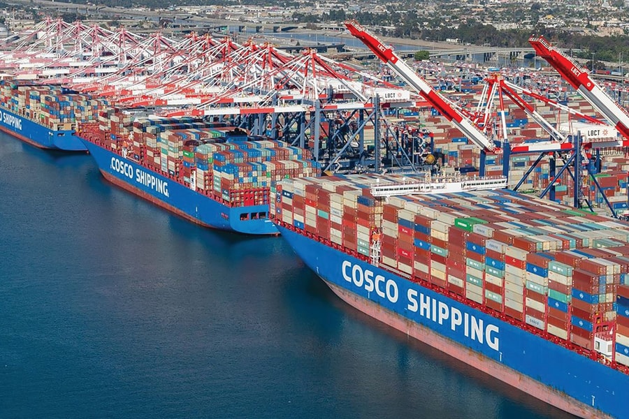 “Cú sốc” vận tải biển toàn cầu