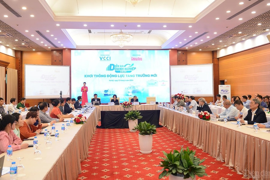 17/4: Diễn đàn Doanh nghiệp 2025: Trợ lực cho doanh nghiệp vượt thách thức, nâng cao năng lực cạnh tranh