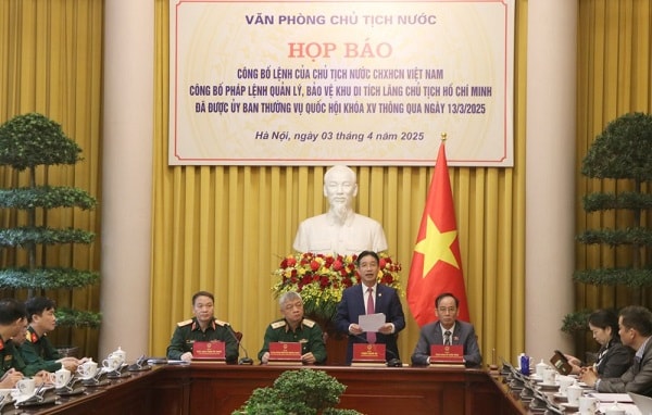 Công bố Pháp lệnh về Quản lý, bảo vệ Khu di tích Lăng Chủ tịch Hồ Chí Minh