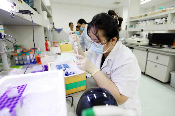 Tháo “vòng kim cô” cho viên chức sáng tạo: Cơ hội hay kẽ hở?