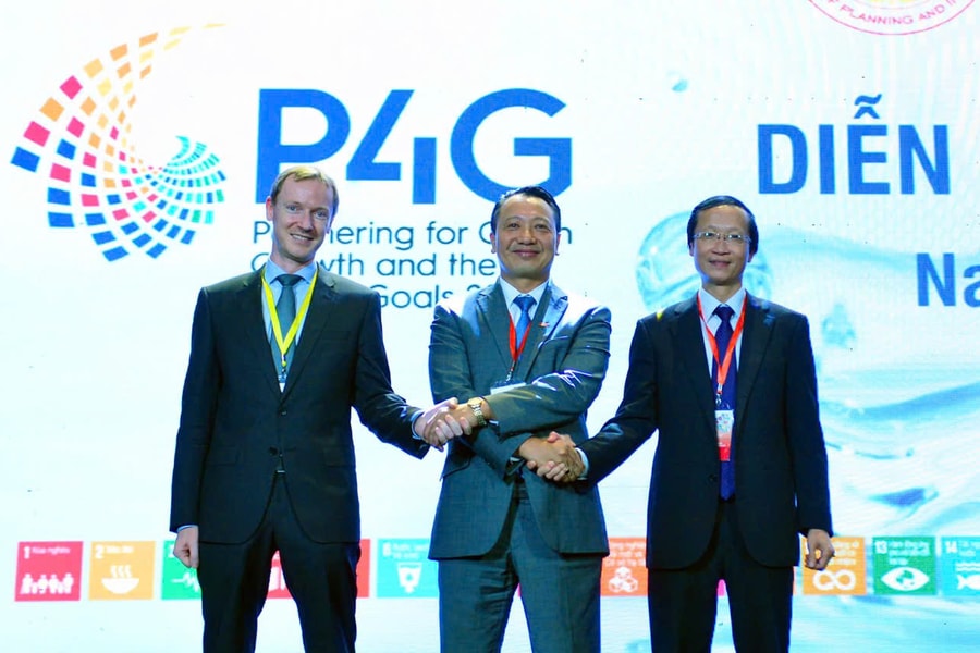 Bệ phóng cho doanh nghiệp Việt trong chuyển đổi xanh