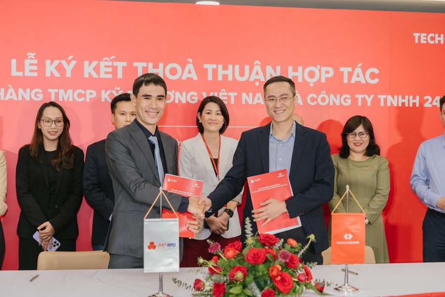 Techcombank và 247BPO tiên phong tạo cú hích số hóa dịch vụ đổi ngoại tệ toàn quốc