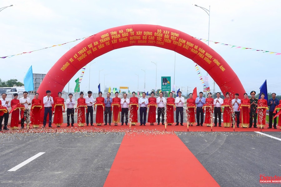 Thông xe kỹ thuật hàng loạt dự án cao tốc Bắc - Nam