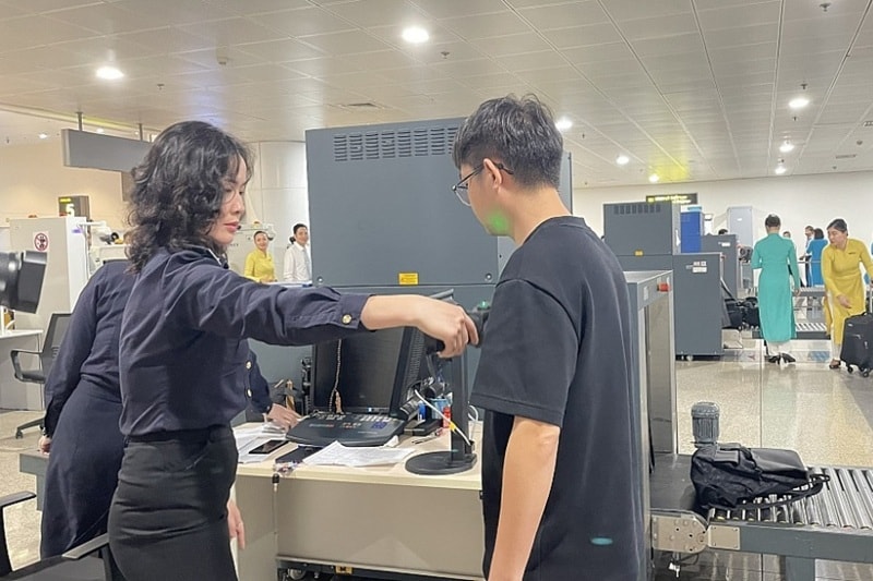 Liên tiếp phát hiện, bắt giữ vi phạm hải quan tại Cửa khẩu sân bay quốc tế Nội Bài