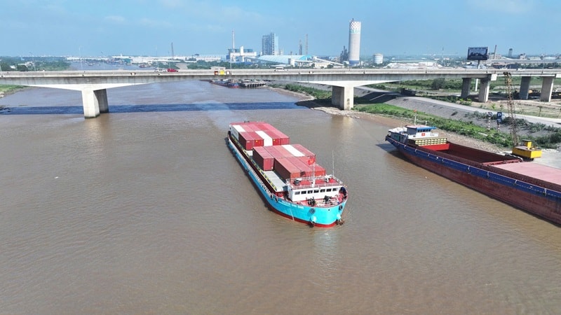 Khám phá tuyến vận tải container mới: Hải Phòng- Ninh Bình qua kênh Nghĩa Hưng