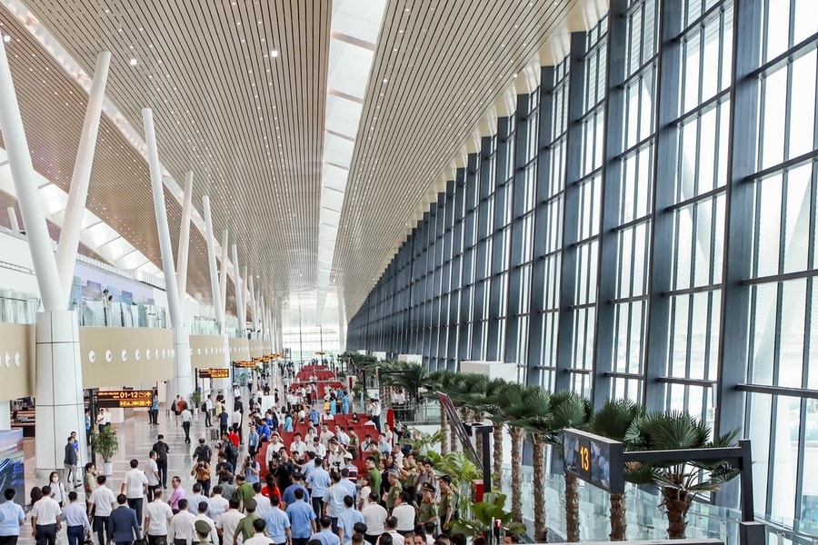 Hòa Phát cung ứng 2.400 tấn thép cho công trình nhà ga T3.