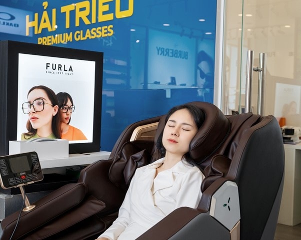 Kính Hải Triều và Starbucks - Sự tương đồng trong cách sử dụng các cạm bẫy tâm lý