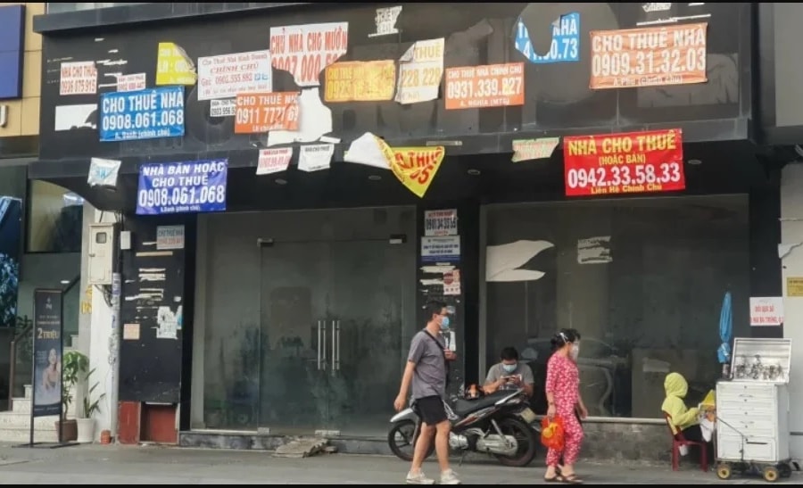 Mặt bằng bán lẻ truyền thống chịu áp lực cạnh tranh khốc liệt