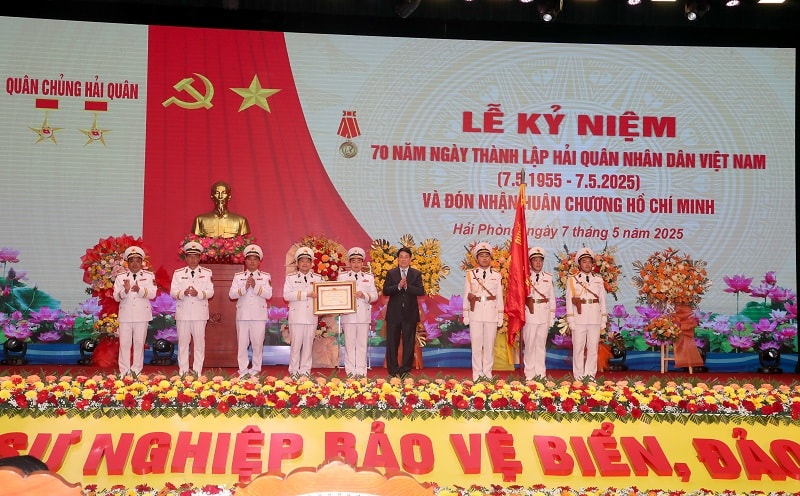 70 năm quyết giữ gìn "Dáng hình Tổ quốc" từ phía biển