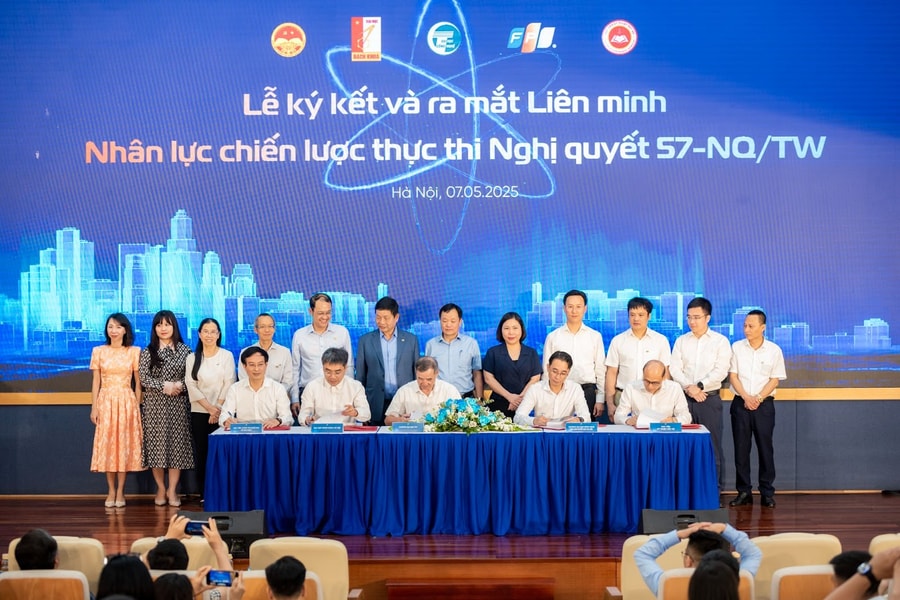 Thúc đẩy phát triển nguồn nhân lực chuyển đổi số quốc gia, thực thi Nghị quyết 57-NQ/TW