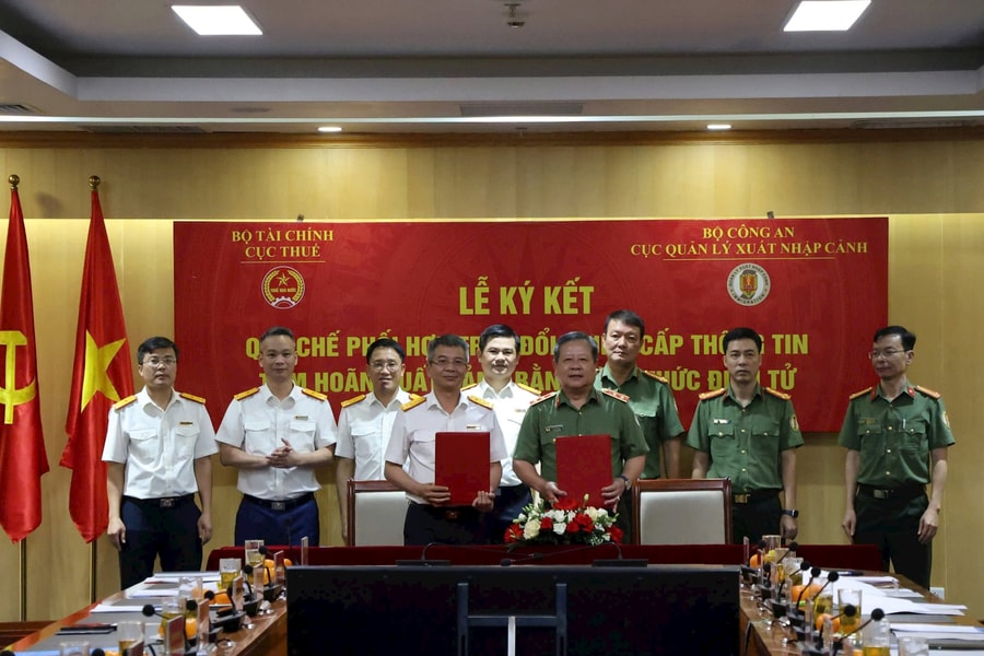 Phối hợp liên ngành trong công tác tạm hoãn xuất nhập cảnh bằng phương thức điện tử