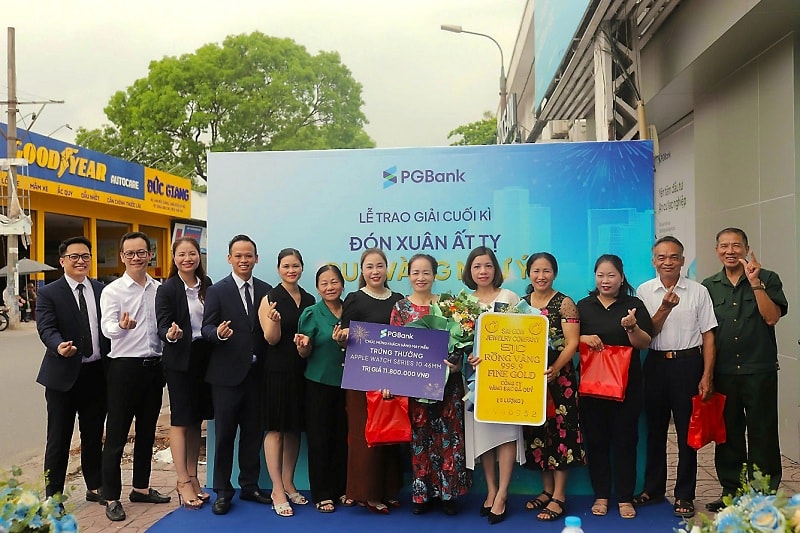 PGBank trao giải thưởng 3 lượng vàng cho khách hàng may mắn