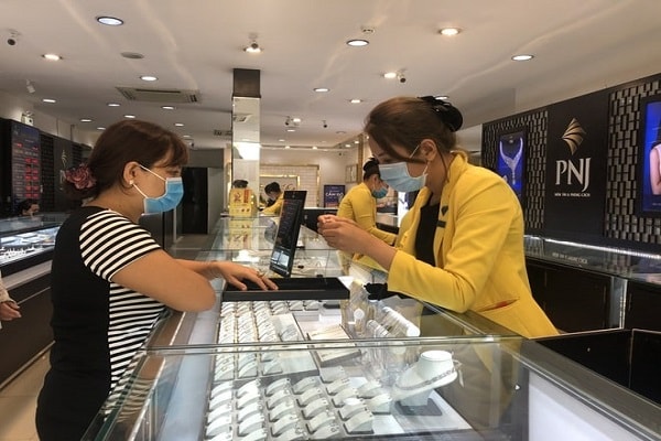 Những công ty nào sẽ hưởng lợi chính từ tăng trưởng tiêu dùng tại Việt Nam?