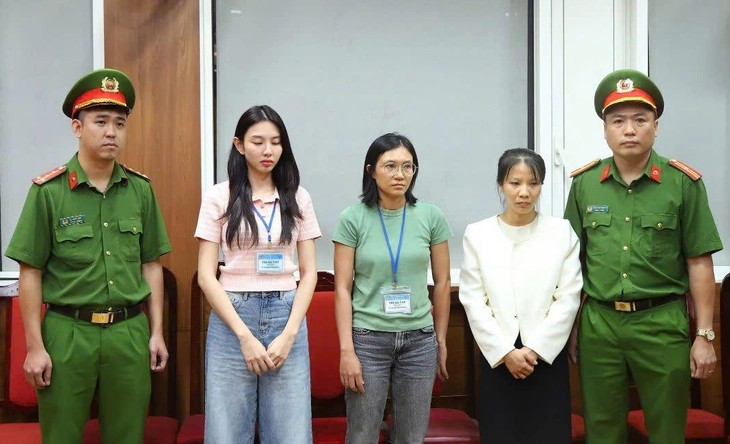 Ánh hào quang và góc tối của một lời quảng cáo