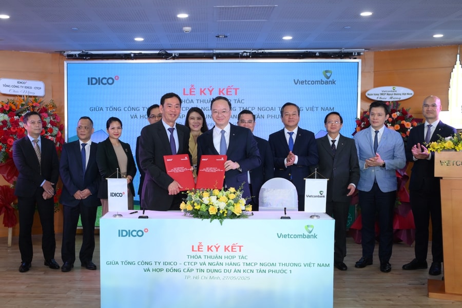 Vietcombank ký kết hợp tác với IDICO