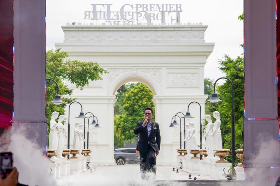 Bắt gặp đi xem nhà trong khu “Paris giữa lòng Hà Nội”, ca sĩ Bằng Kiều tiết lộ lý do