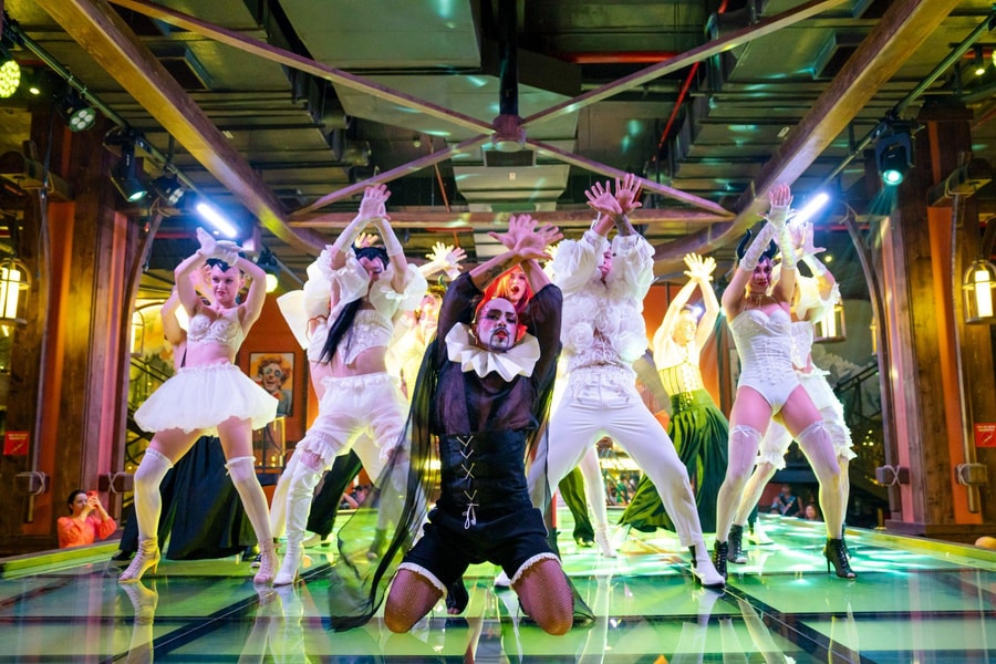 Đạo diễn vũ đạo của MV Bắc Bling dàn dựng show diễn “siêu hot” tại Ba Na Hills