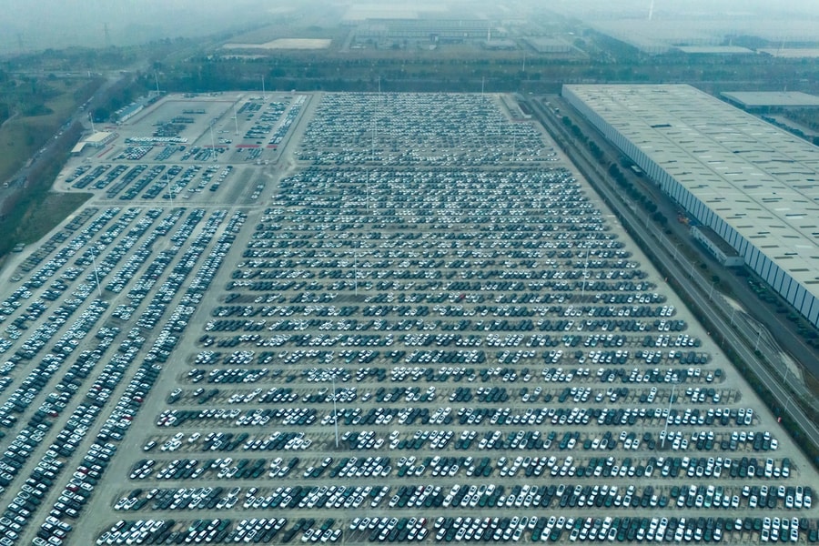 Trung Quốc đề phòng khủng hoảng xe điện