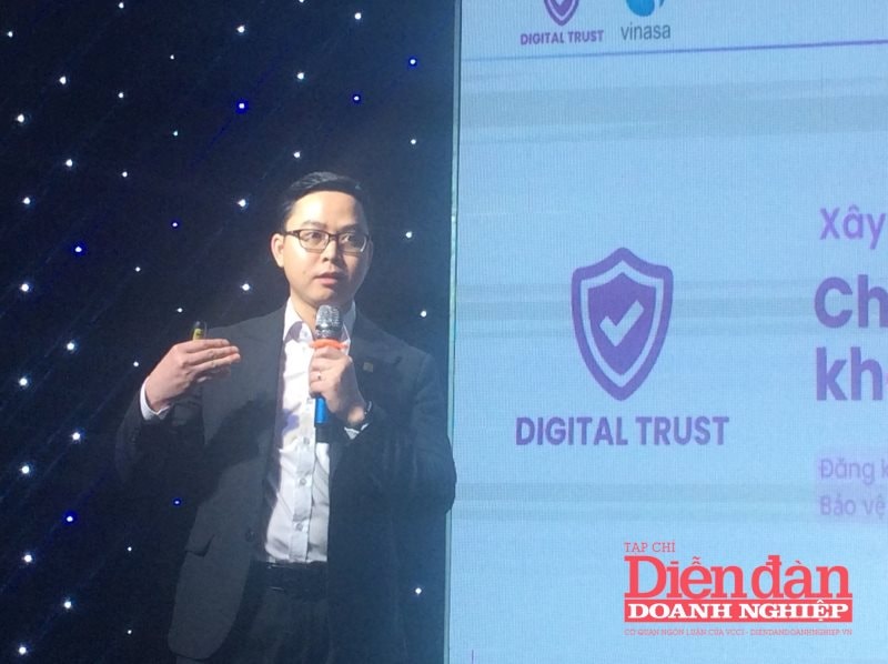 Xây dựng niềm tin trên môi trường số