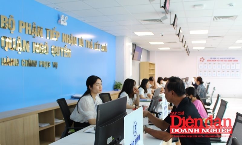 Doanh nhân, chuyên gia làm nhiệm vụ của công chức lãnh đạo, quản lý - tại sao không?