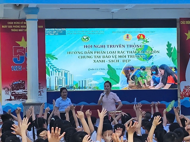 Đồng hành cùng các trường học phân loại rác tại nguồn