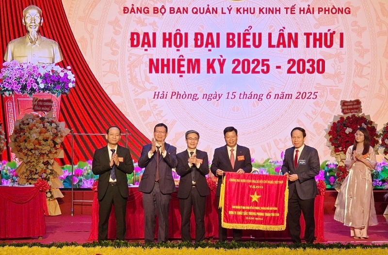 Lực lượng tiên phong dẫn dắt quá trình chuyển đổi mô hình kinh tế