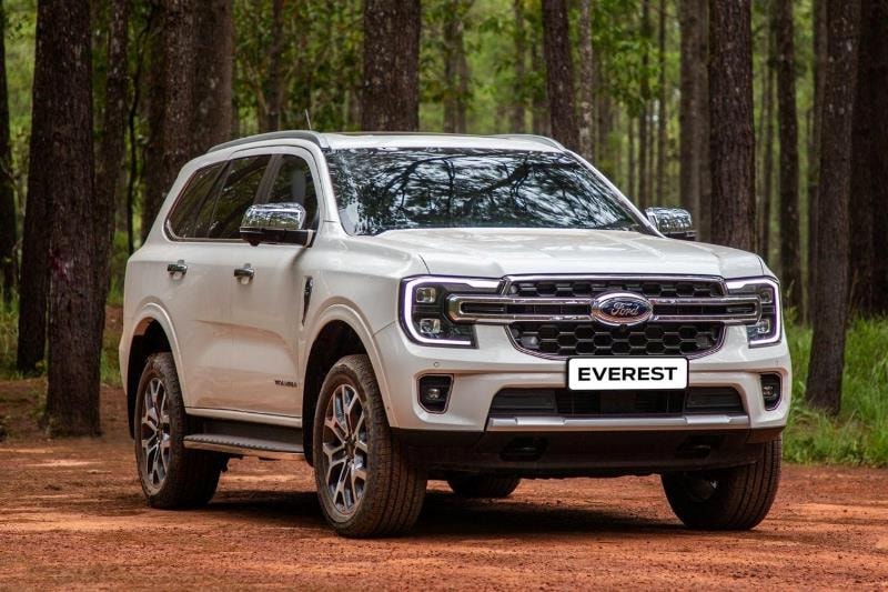 Phân khúc SUV cỡ D: Ford Everest tiếp tục giữ vị trí đầu bảng