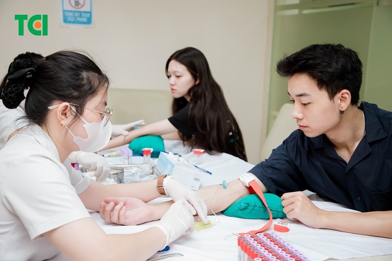 Chăm sóc sức khỏe người lao động đúng cách: Doanh nghiệp cần làm gì?