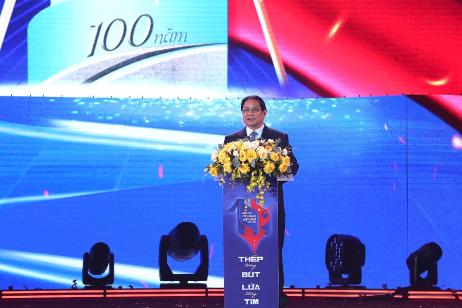 Lễ trao giải Báo chí Quốc gia lần thứ XIX-2024: Ngòi bút thép, trái tim lửa