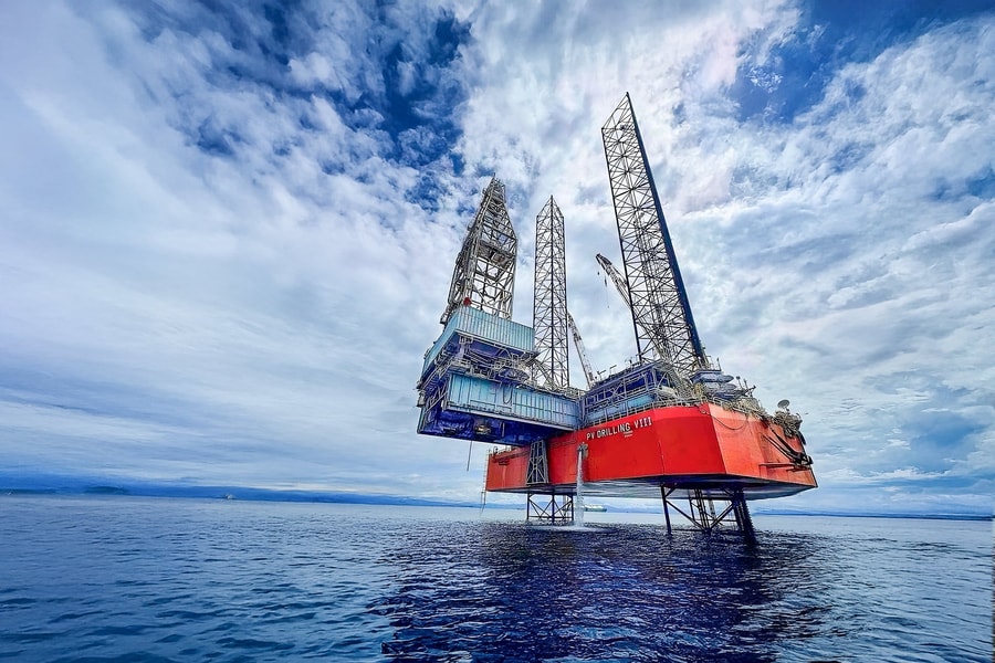 Cổ phiếu dầu khí hút tiền không chỉ do kỳ vọng giá dầu - Động lực đến từ đâu?