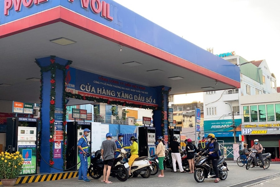 Đề xuất sử dụng xăng sinh học E10 từ 1/1/2026