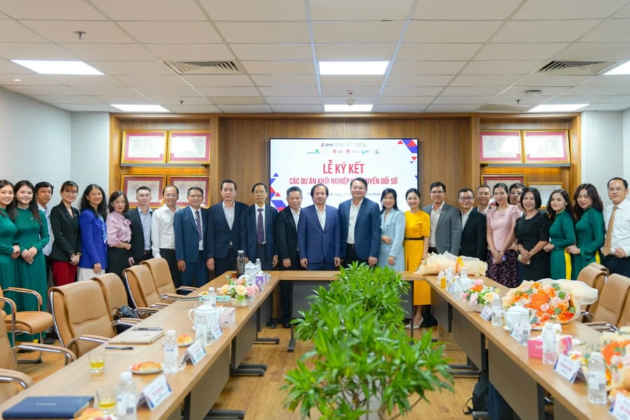 Trường Đại học Hùng Vương TP HCM : Xây dựng mô hình Tri thức - Sáng tạo - Khởi nghiệp