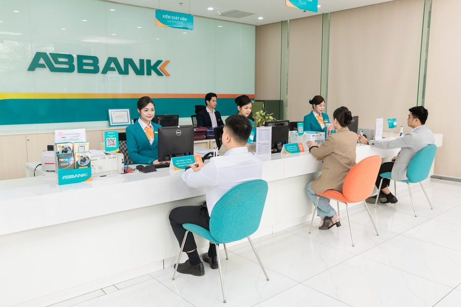 ABBANK tạm dừng giao dịch điện tử với doanh nghiệp chưa định danh sinh trắc học