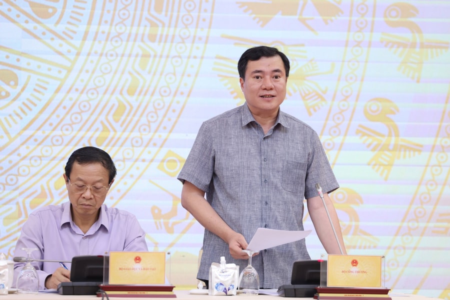 Hoàn thiện khung pháp lý về định danh điện tử đối với livestream bán hàng