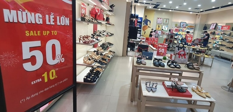 Bỏ giới hạn khuyến mại 50%: Cởi trói cho thị trường nhưng không buông quản lý