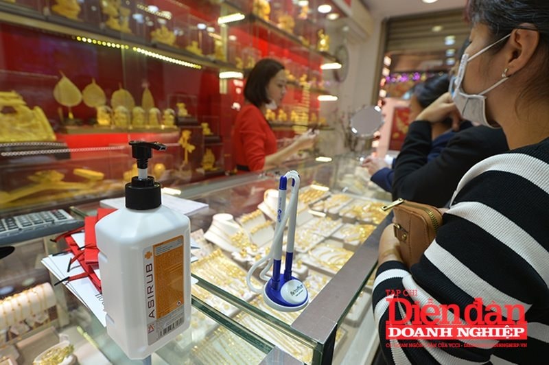 Sửa Nghị định 24/2012: Cân nhắc quy định về điều kiện kinh doanh vàng miếng