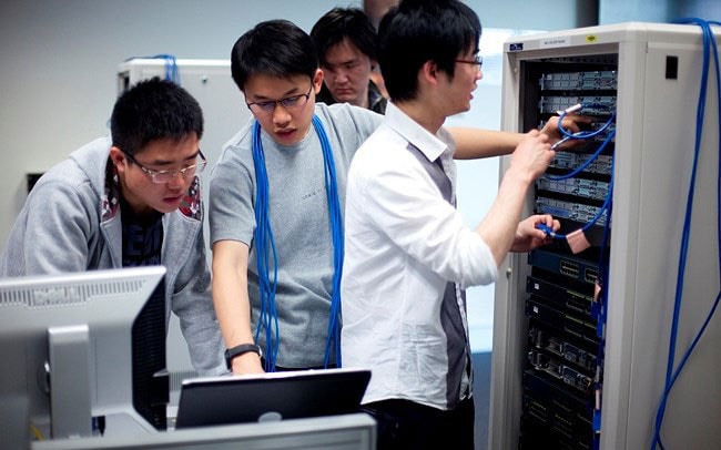 Giữ người tài trong khu vực công